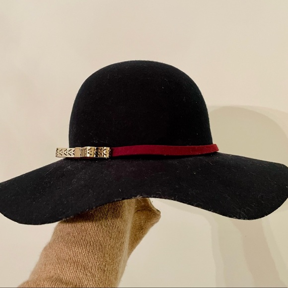 Blue felt floppy hat - Picture 1 of 1